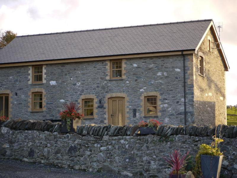Villa Breathtaking Views With A Hot Tub - Bwlch Cliced à Tal-y-bont  Extérieur photo
